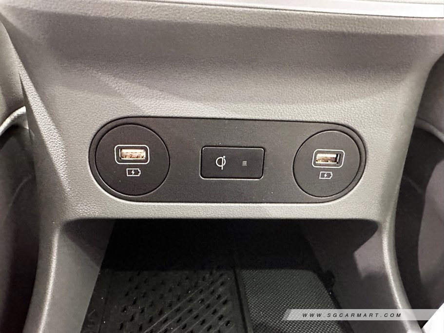 https://i.i-sgcm.com/new_cars/cars/21635/21635_g30