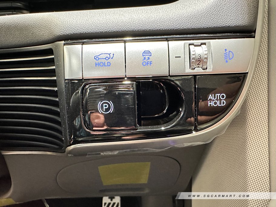 https://i.i-sgcm.com/new_cars/cars/21635/21635_g41