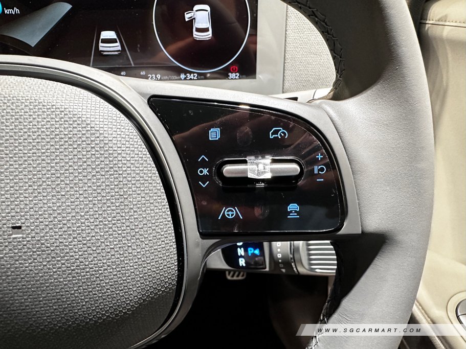 https://i.i-sgcm.com/new_cars/cars/21635/21635_g42