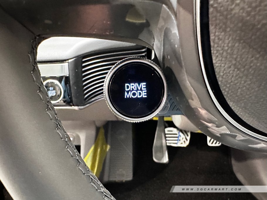 https://i.i-sgcm.com/new_cars/cars/21635/21635_g44