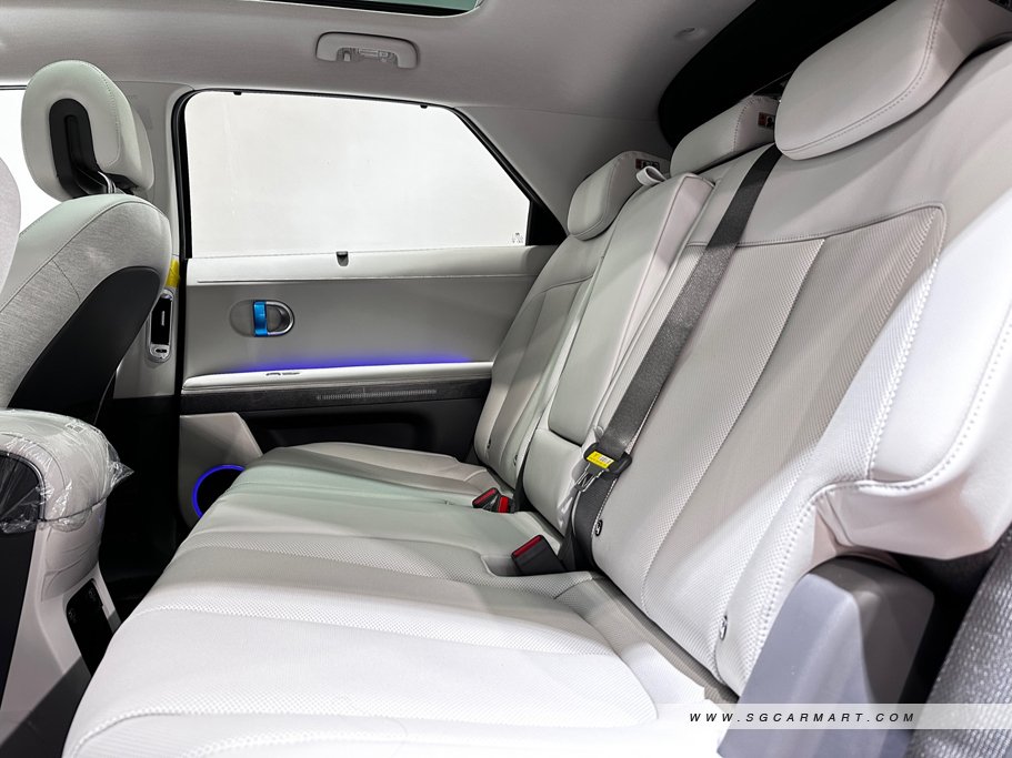 https://i.i-sgcm.com/new_cars/cars/21635/21635_g52