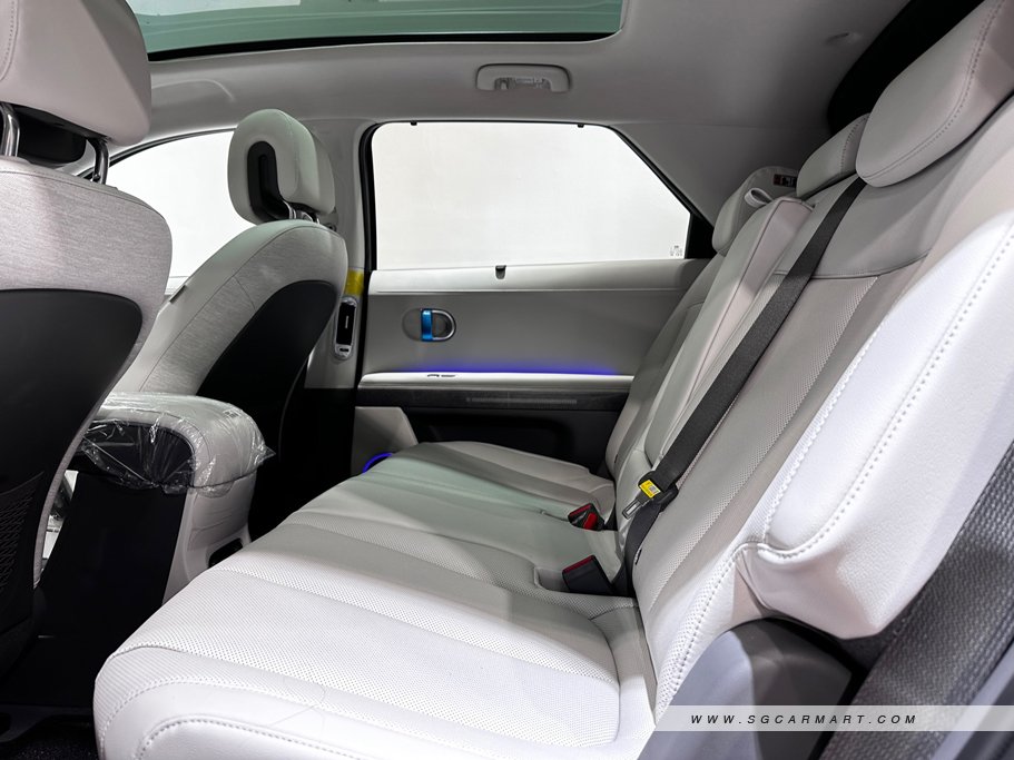 https://i.i-sgcm.com/new_cars/cars/21635/21635_g53