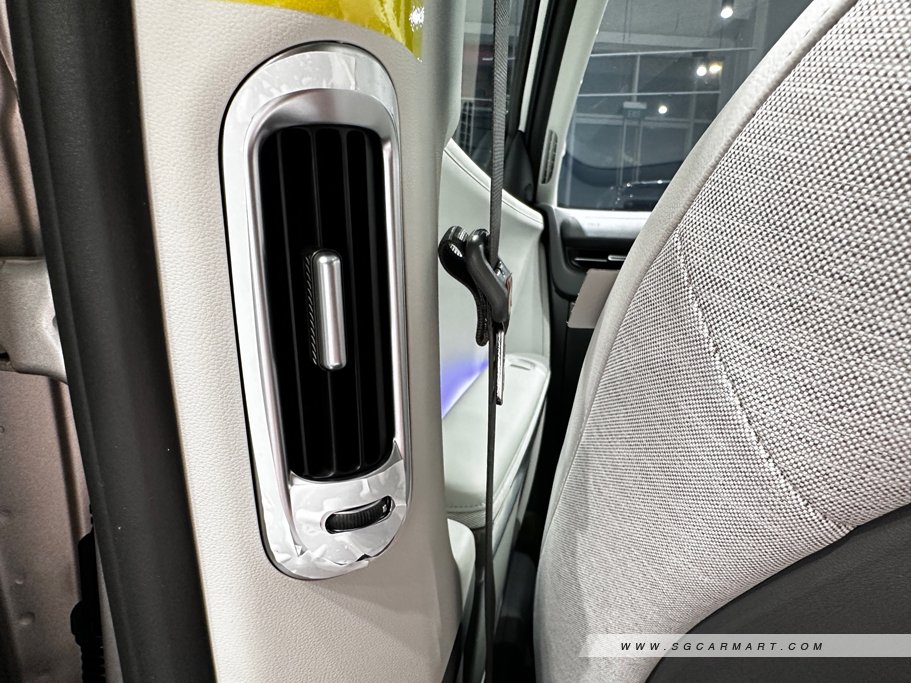 https://i.i-sgcm.com/new_cars/cars/21635/21635_g56