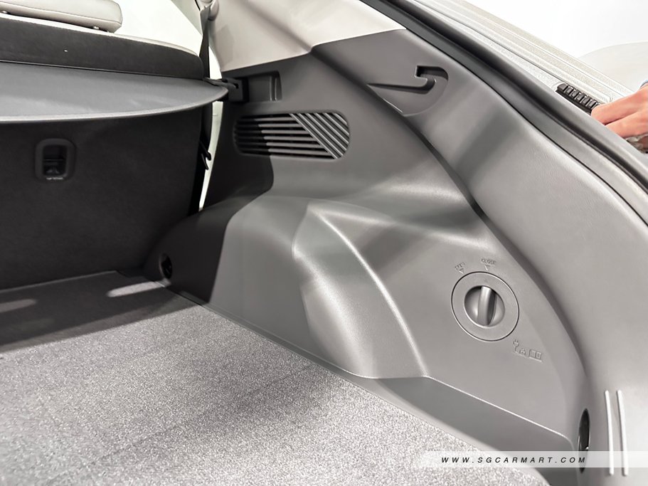 https://i.i-sgcm.com/new_cars/cars/21635/21635_g60