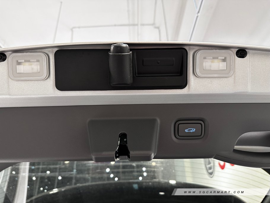 https://i.i-sgcm.com/new_cars/cars/21635/21635_g61