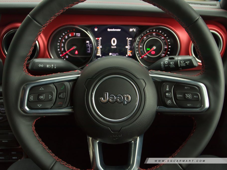 https://i.i-sgcm.com/new_cars/cars/21637/21637_g13