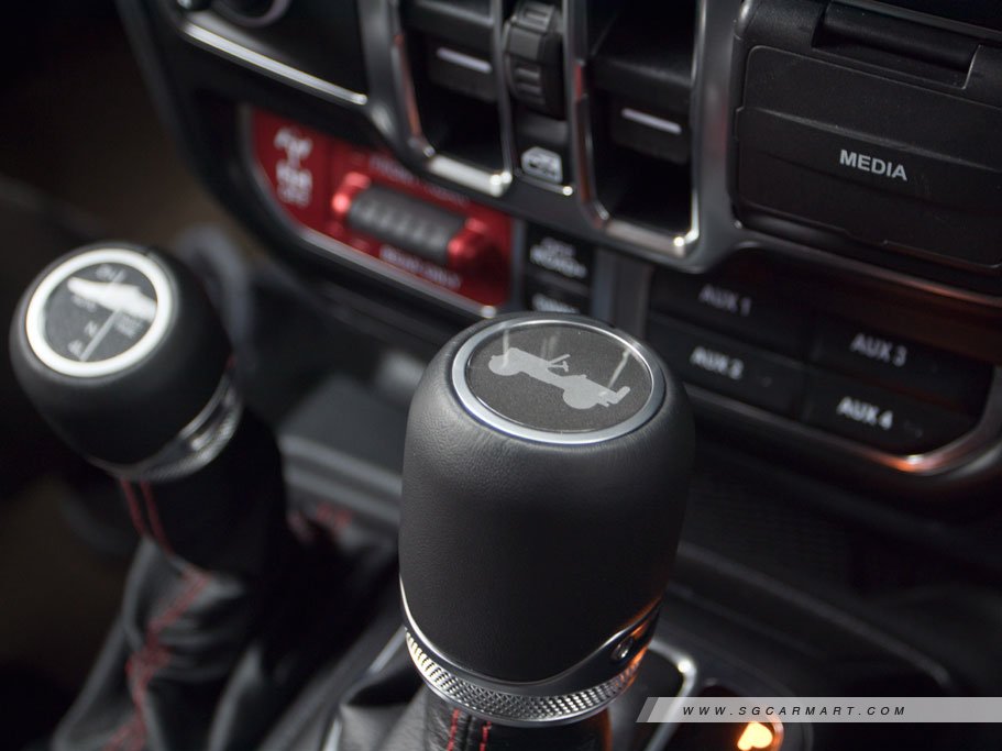 https://i.i-sgcm.com/new_cars/cars/21637/21637_g21