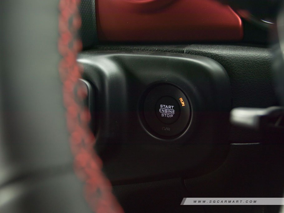 https://i.i-sgcm.com/new_cars/cars/21637/21637_g24