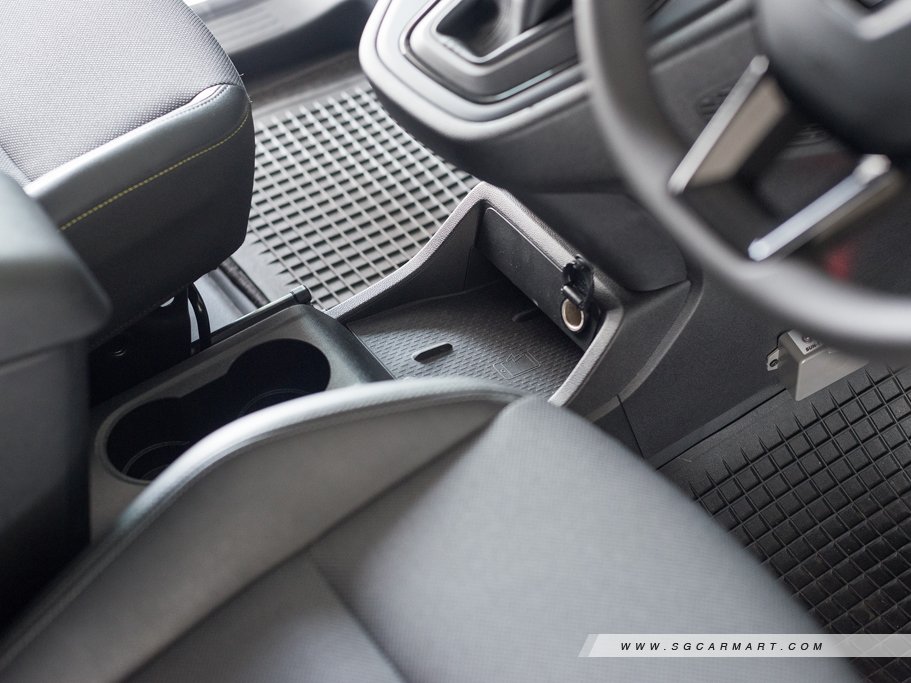 https://i.i-sgcm.com/new_cars/cars/21644/21644_g20