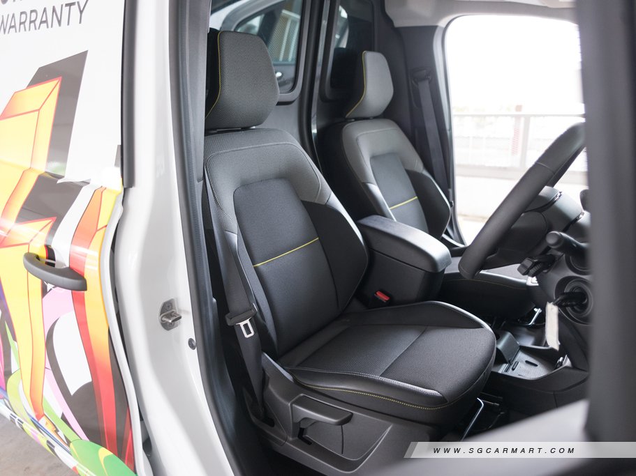 https://i.i-sgcm.com/new_cars/cars/21644/21644_g22