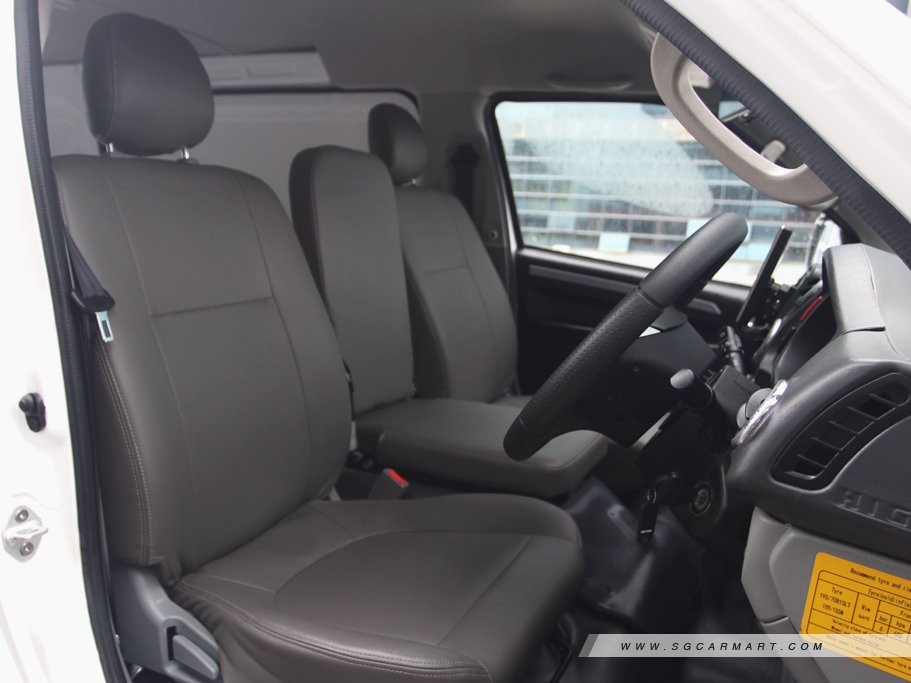 https://i.i-sgcm.com/new_cars/cars/21650/21650_g16
