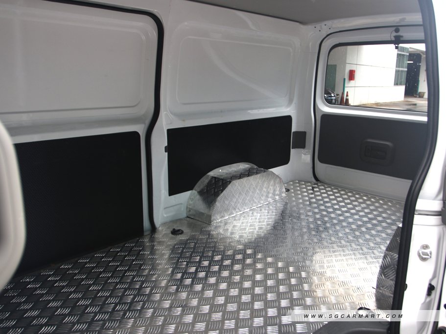 https://i.i-sgcm.com/new_cars/cars/21650/21650_g17