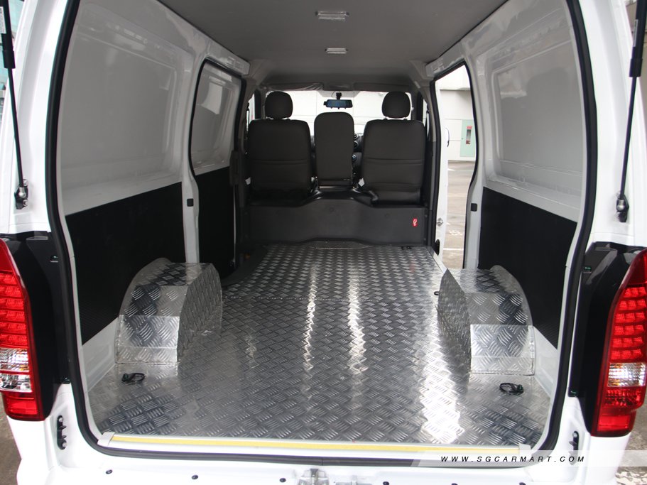 https://i.i-sgcm.com/new_cars/cars/21650/21650_g18