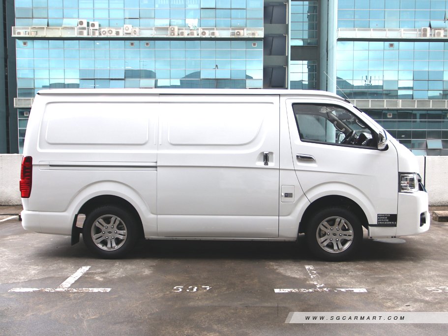 https://i.i-sgcm.com/new_cars/cars/21650/21650_g5