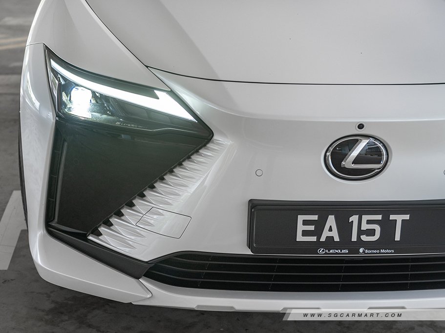 https://i.i-sgcm.com/new_cars/cars/21652/21652_g55