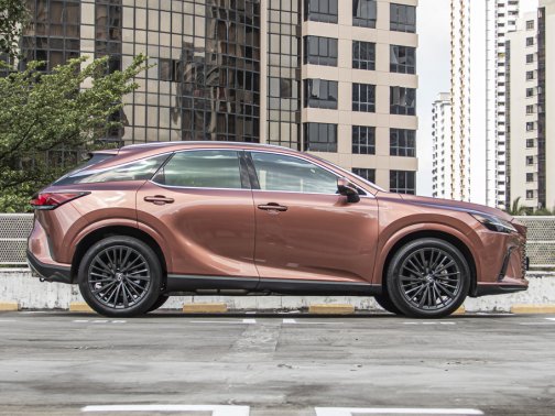 https://i.i-sgcm.com/new_cars/cars/21653/21653_g10