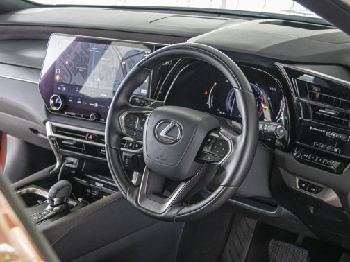 https://i.i-sgcm.com/new_cars/cars/21653/21653_g20