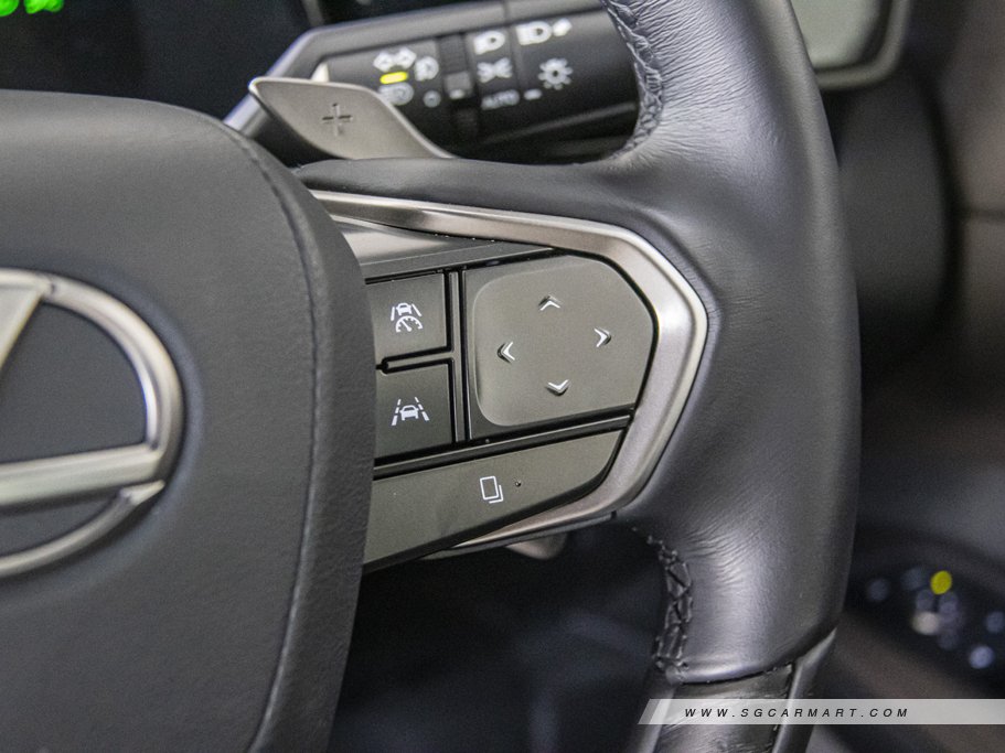 https://i.i-sgcm.com/new_cars/cars/21653/21653_g23