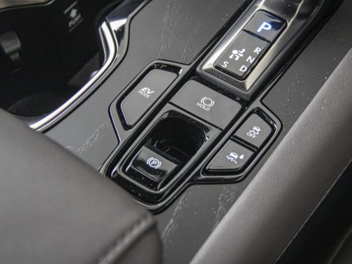 https://i.i-sgcm.com/new_cars/cars/21653/21653_g31