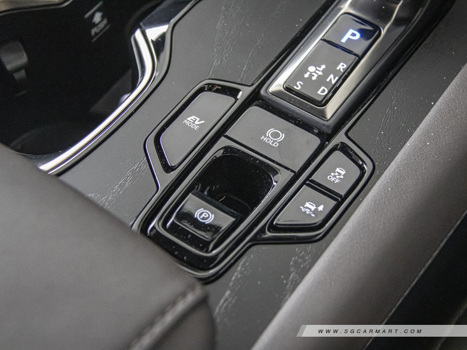 https://i.i-sgcm.com/new_cars/cars/21653/21653_g31