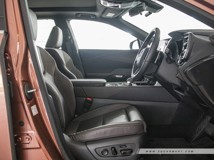 https://i.i-sgcm.com/new_cars/cars/21653/21653_g37