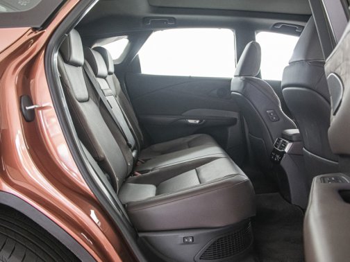 https://i.i-sgcm.com/new_cars/cars/21653/21653_g38