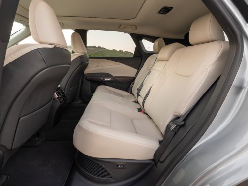https://i.i-sgcm.com/new_cars/cars/21653/21653_g7