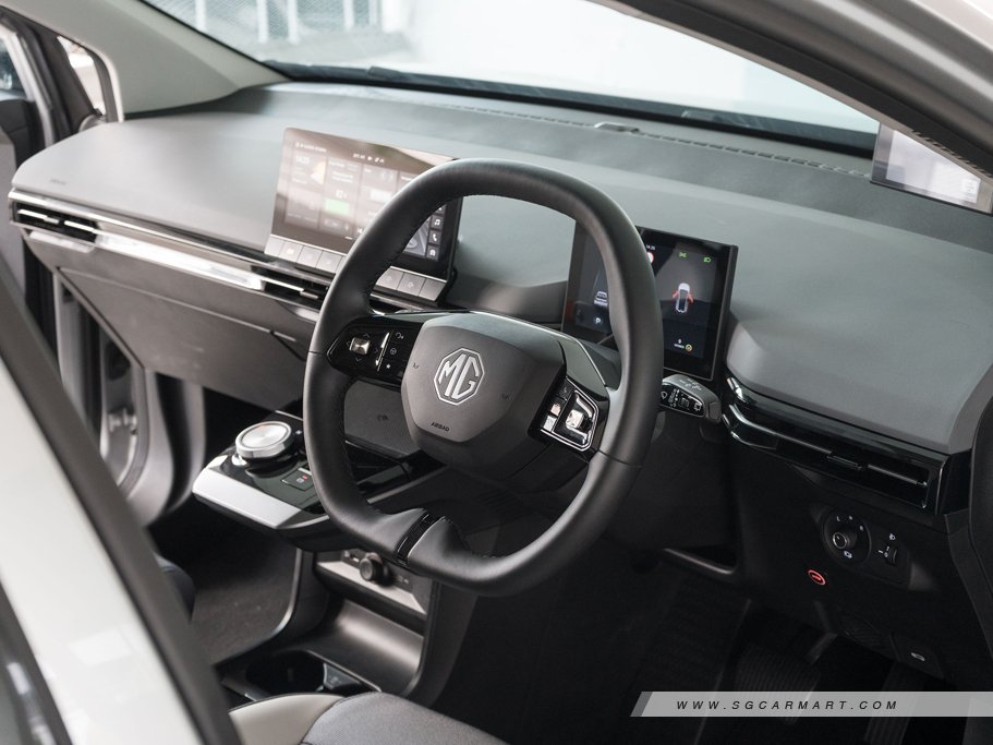 https://i.i-sgcm.com/new_cars/cars/21657/21657_g56