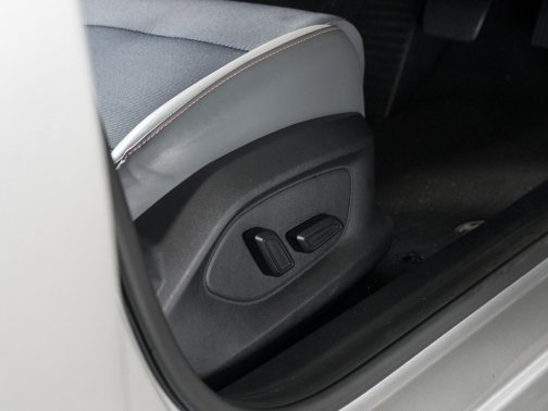 MG 4 EV Trophy 99kW 64 kWh 60