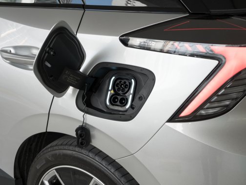 MG 4 EV Trophy 99kW 64 kWh 71
