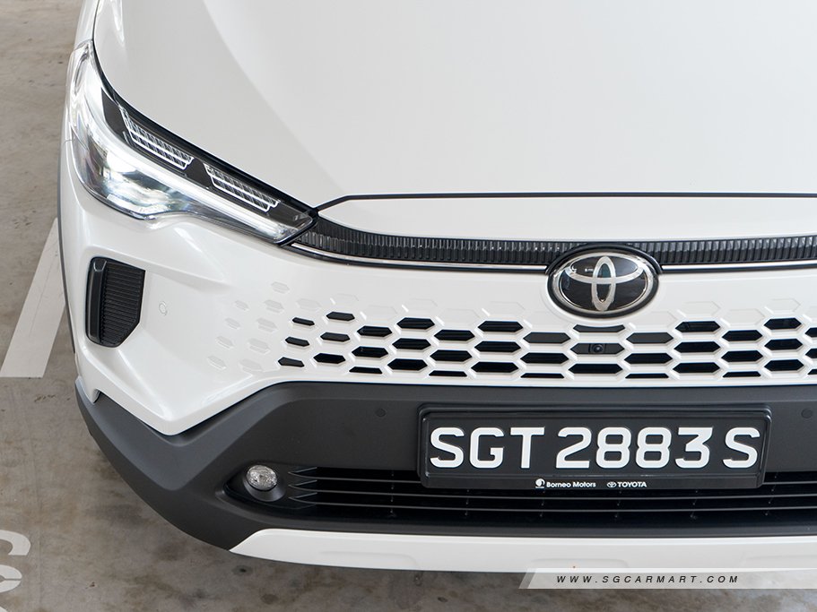 https://i.i-sgcm.com/new_cars/cars/21664/21664_g44