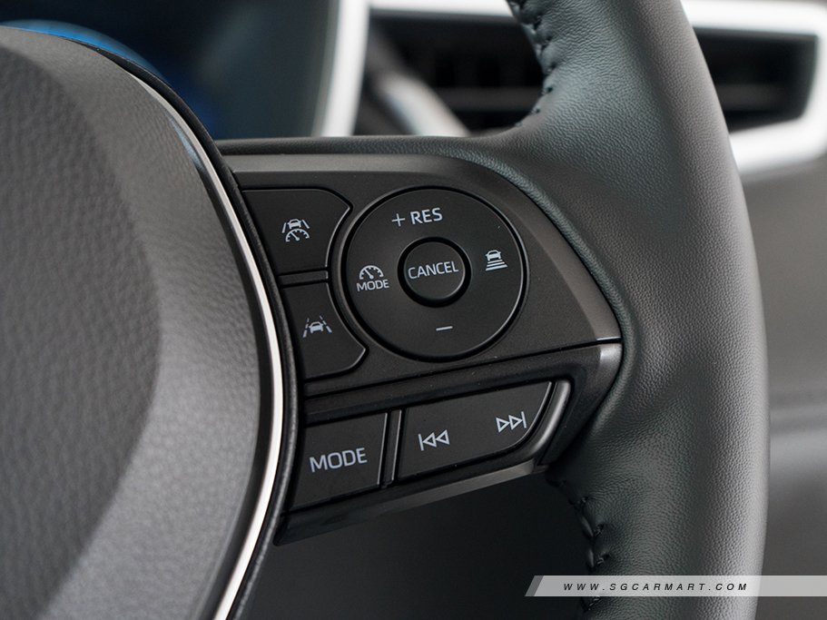 https://i.i-sgcm.com/new_cars/cars/21664/21664_g54