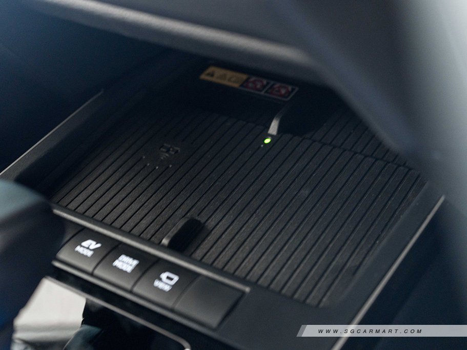 https://i.i-sgcm.com/new_cars/cars/21664/21664_g57