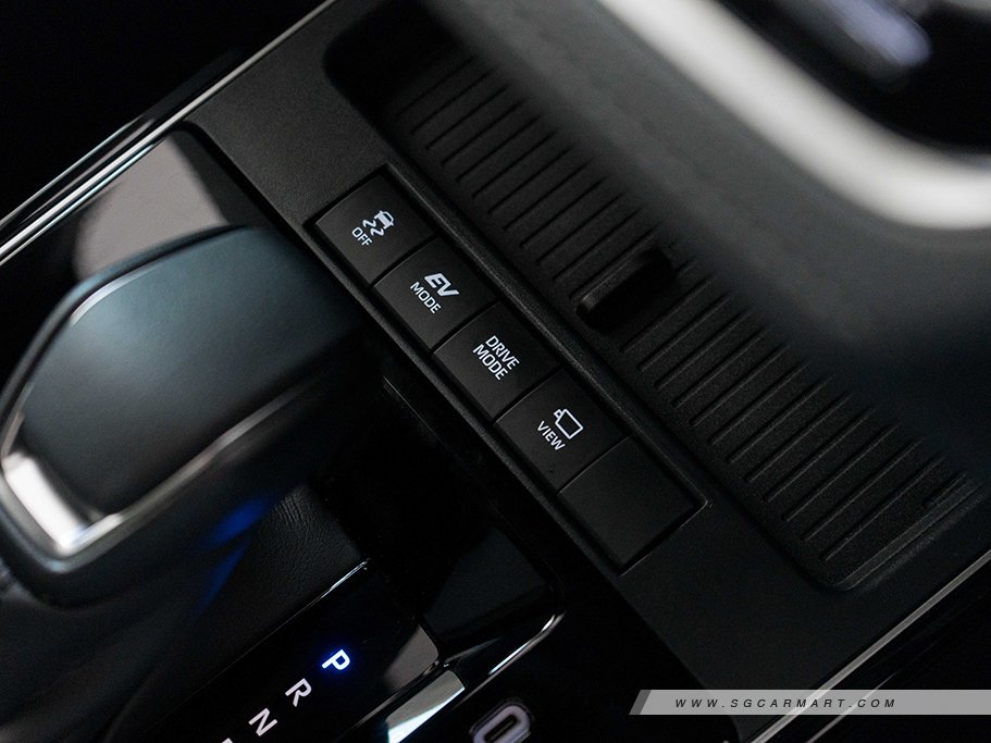 https://i.i-sgcm.com/new_cars/cars/21664/21664_g58