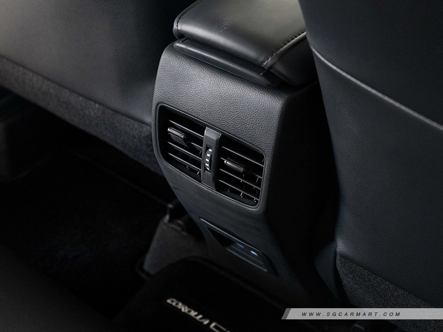 https://i.i-sgcm.com/new_cars/cars/21664/21664_g63