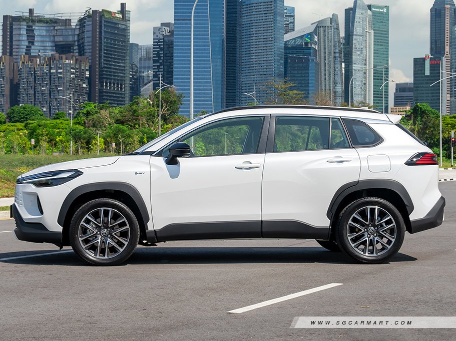 https://i.i-sgcm.com/new_cars/cars/21664/21664_g73