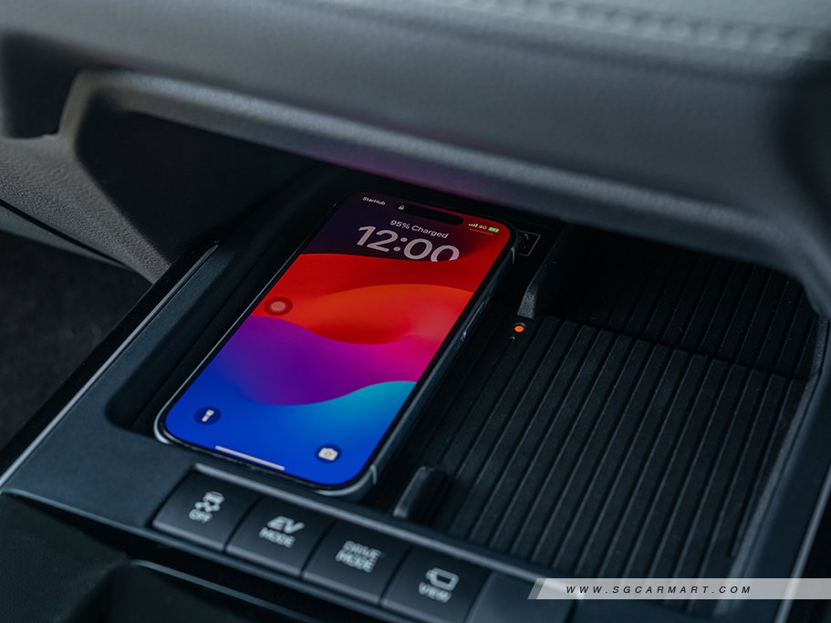 https://i.i-sgcm.com/new_cars/cars/21664/21664_g77