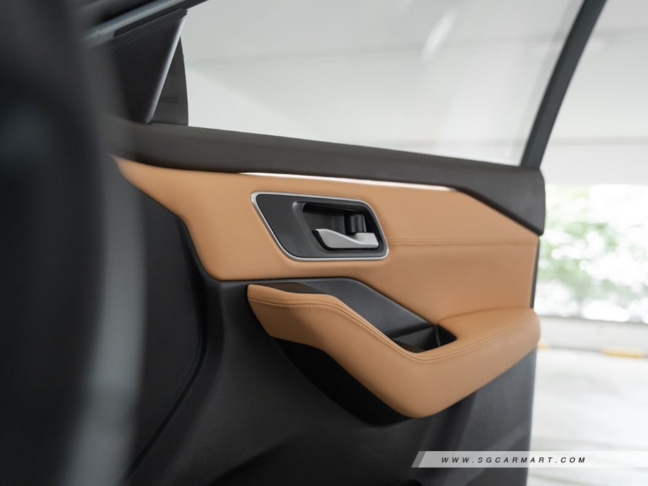 https://i.i-sgcm.com/new_cars/cars/21665/21665_g19