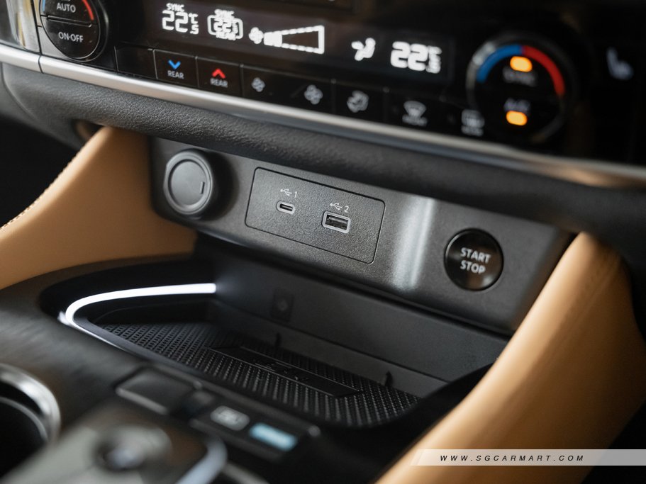 https://i.i-sgcm.com/new_cars/cars/21665/21665_g22