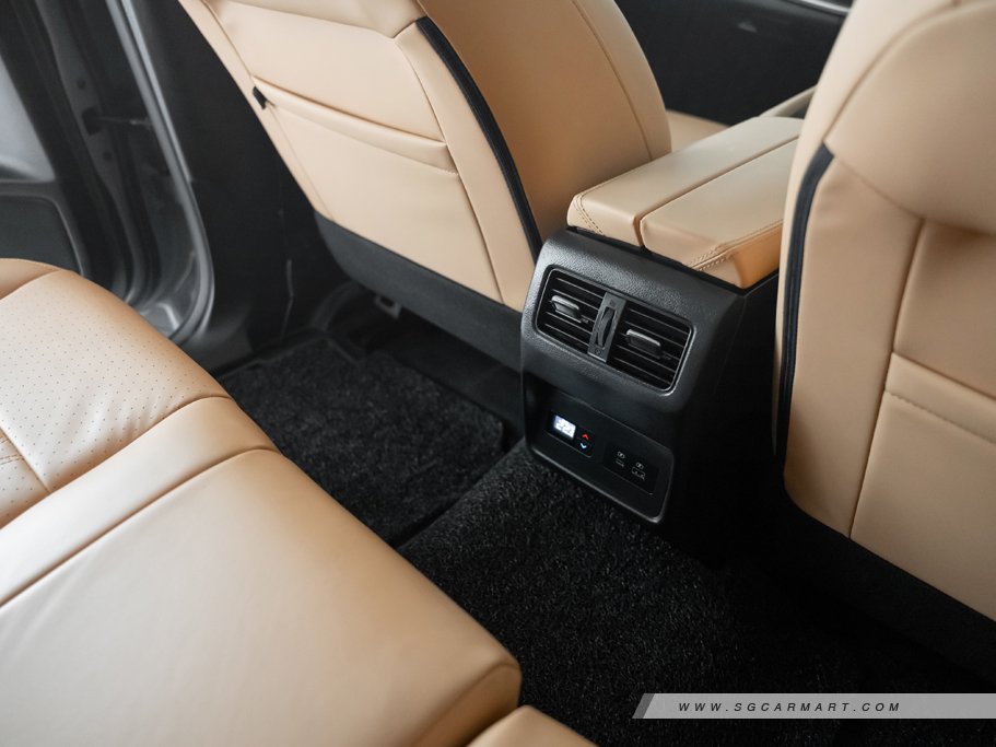 https://i.i-sgcm.com/new_cars/cars/21665/21665_g29