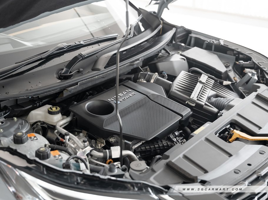 https://i.i-sgcm.com/new_cars/cars/21665/21665_g37