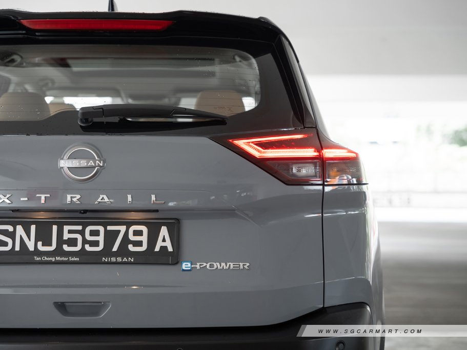 https://i.i-sgcm.com/new_cars/cars/21665/21665_g8