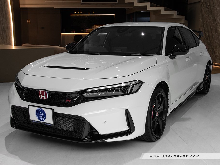 https://i.i-sgcm.com/new_cars/cars/21666/21666_g27