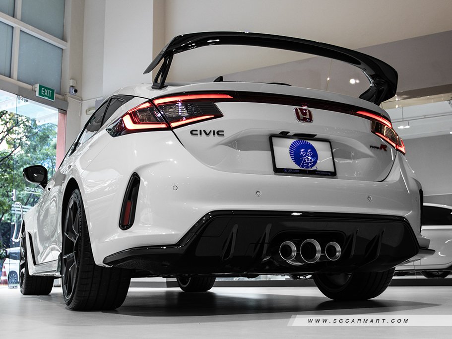 https://i.i-sgcm.com/new_cars/cars/21666/21666_g29
