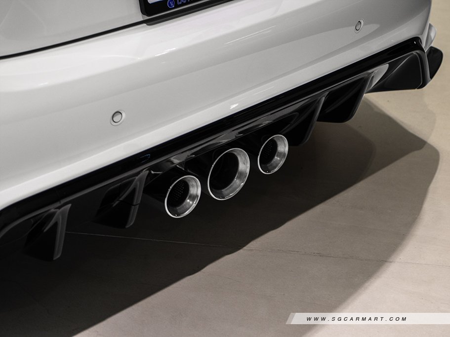 https://i.i-sgcm.com/new_cars/cars/21666/21666_g38