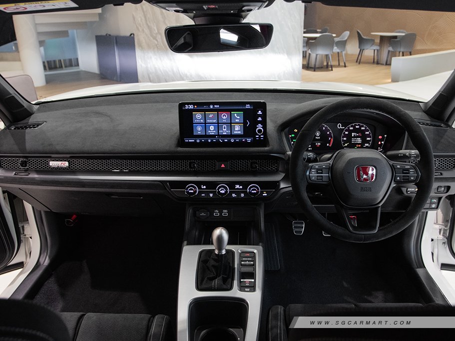 https://i.i-sgcm.com/new_cars/cars/21666/21666_g40