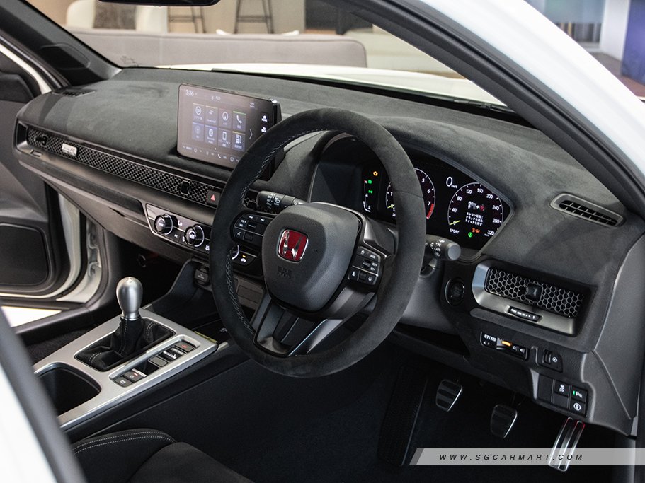 https://i.i-sgcm.com/new_cars/cars/21666/21666_g41