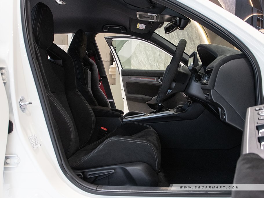 https://i.i-sgcm.com/new_cars/cars/21666/21666_g53