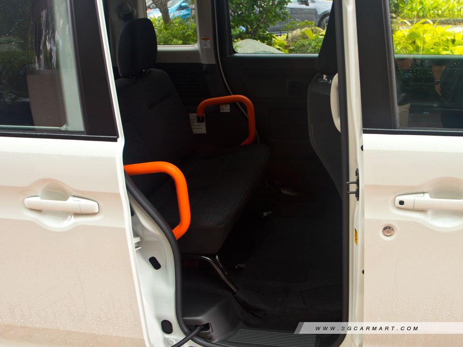 https://i.i-sgcm.com/new_cars/cars/21671/21671_g10