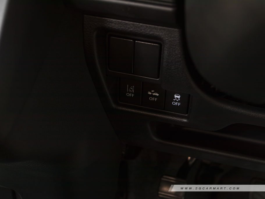 https://i.i-sgcm.com/new_cars/cars/21671/21671_g18